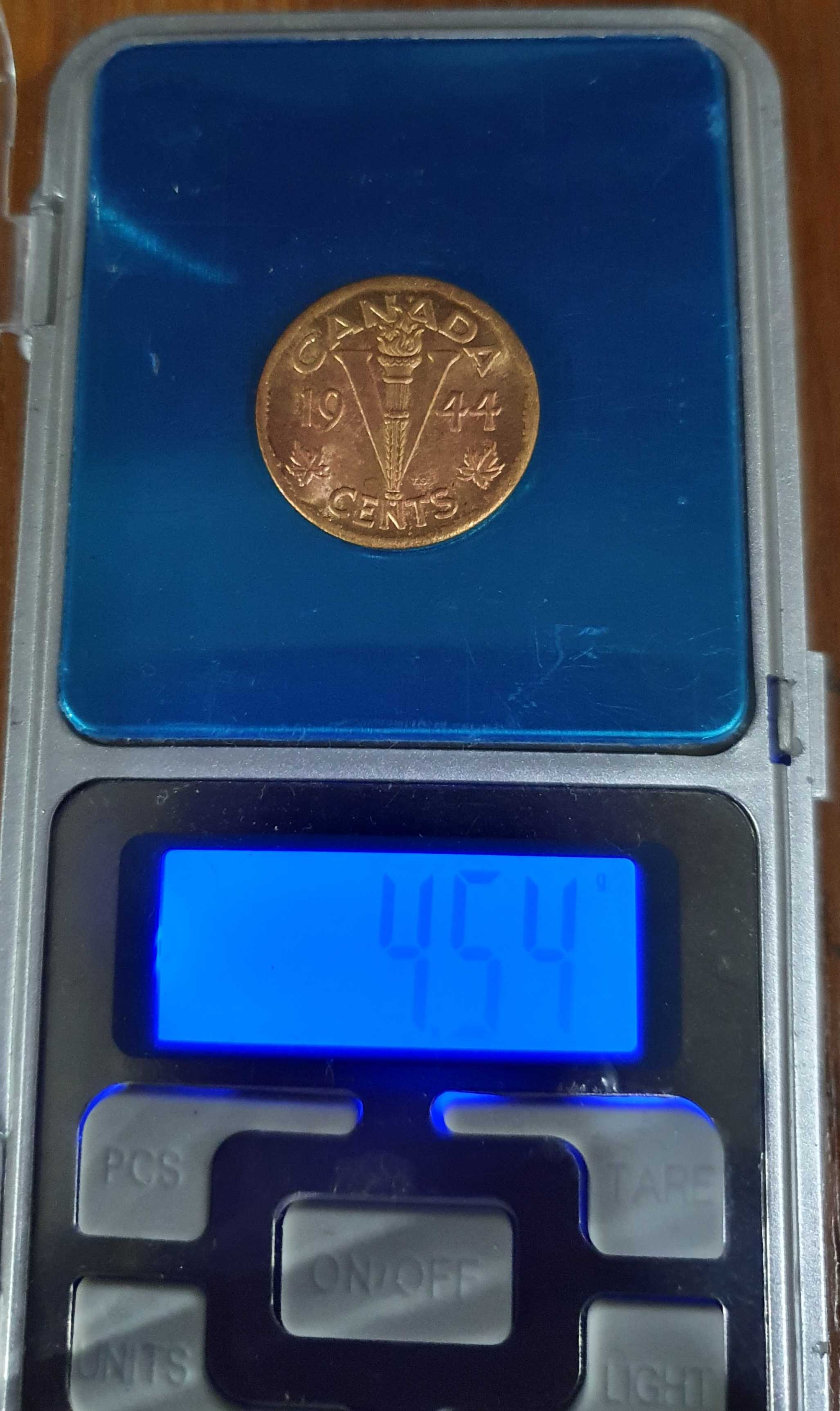 1944-Canadian-Tombac-5-Cents-Coin,
